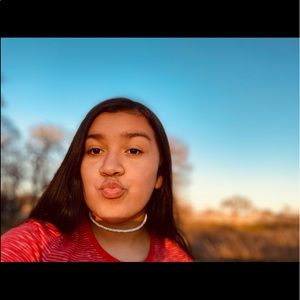 Meet your Posher, Julissa